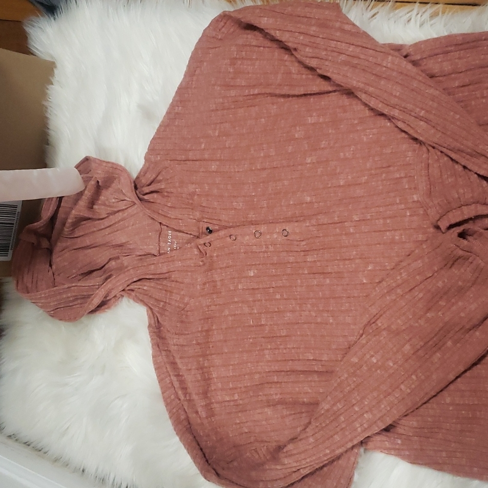 American Eagle Rusty Orange Long Sleeve Top with Hood
